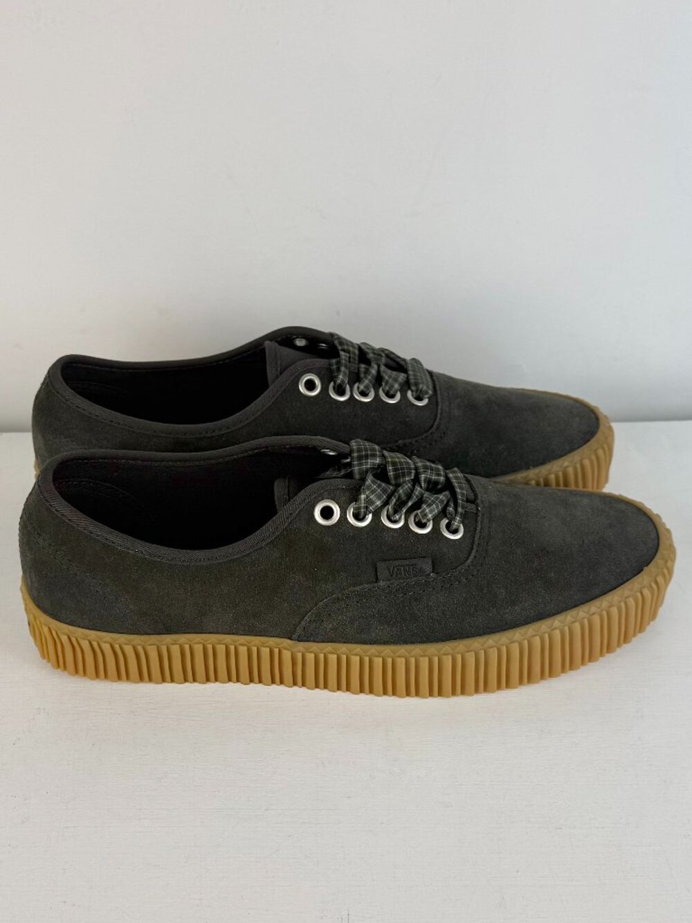 M6.5. W8-VANS Authentic Creeper Suede sneakers - Faded Black with Gum sole